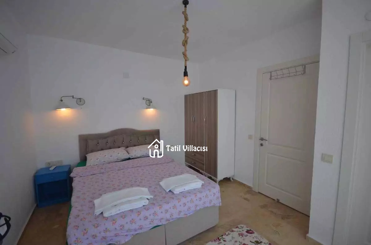 Villa Batı