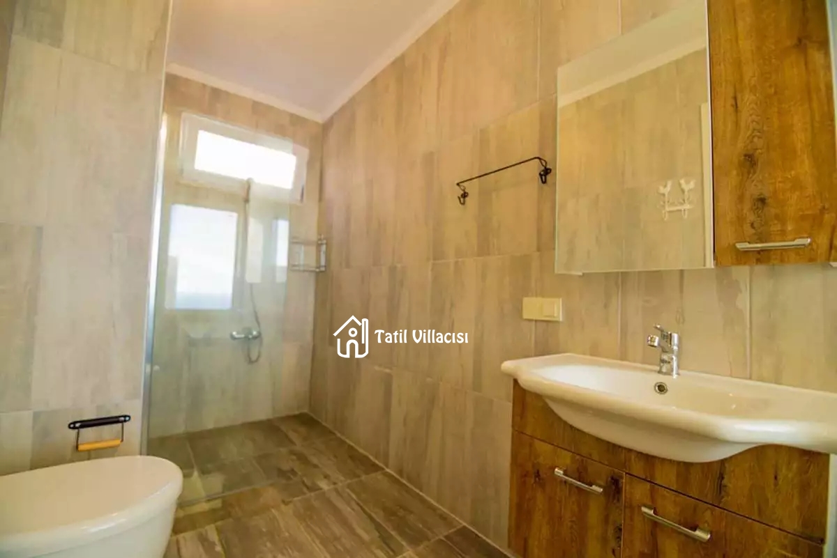 Villa Batı