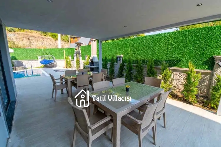 Villa Bel-La
