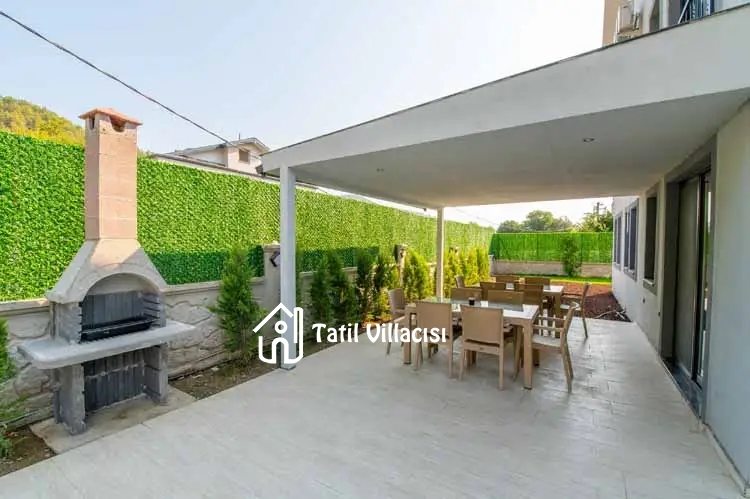 Villa Bel-La
