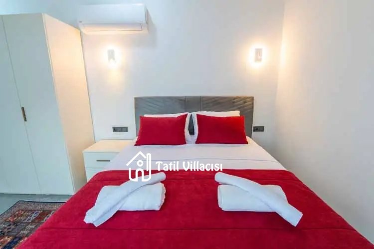 Villa Bel-La