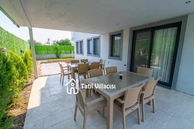 Villa Bel-La