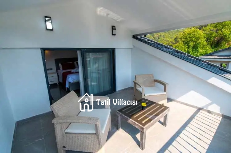 Villa Bel-La