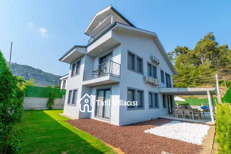 Villa Bel-La