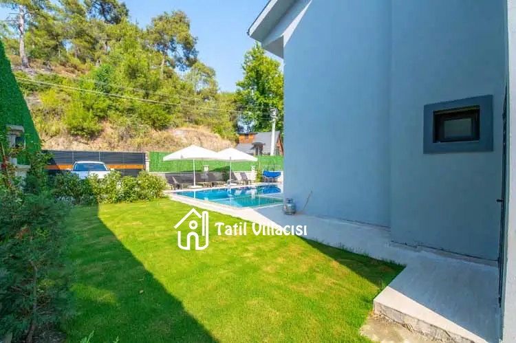 Villa Bel-La