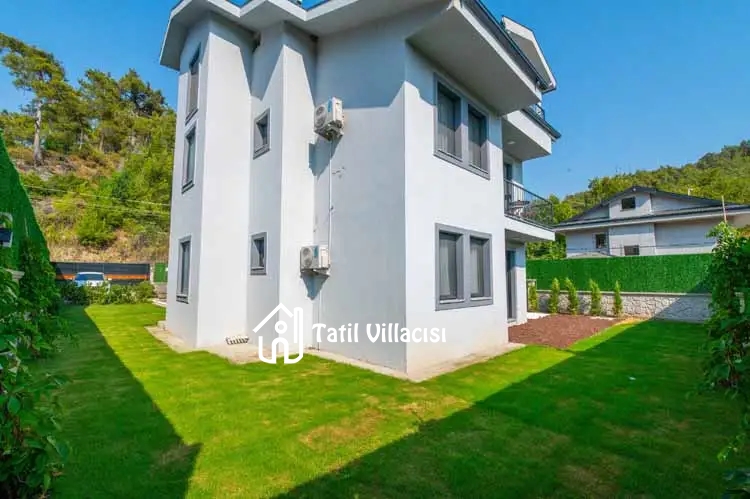 Villa Bel-La