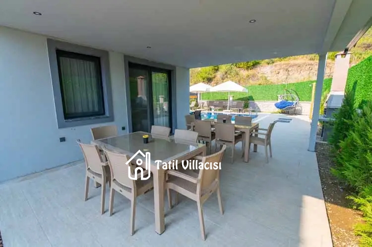 Villa Bel-La