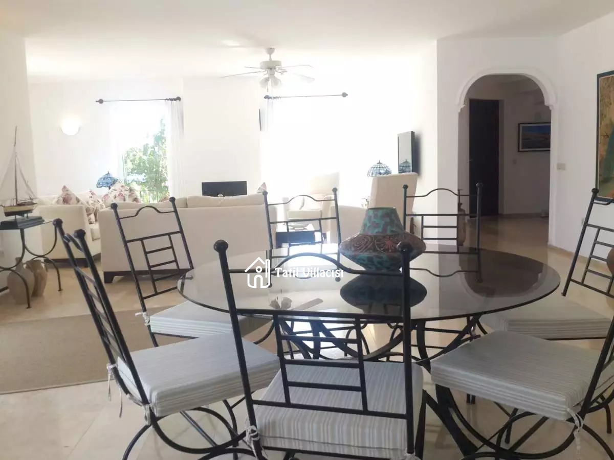 Villa Blue Vista