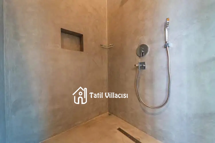 Villa Casaba Uğrar