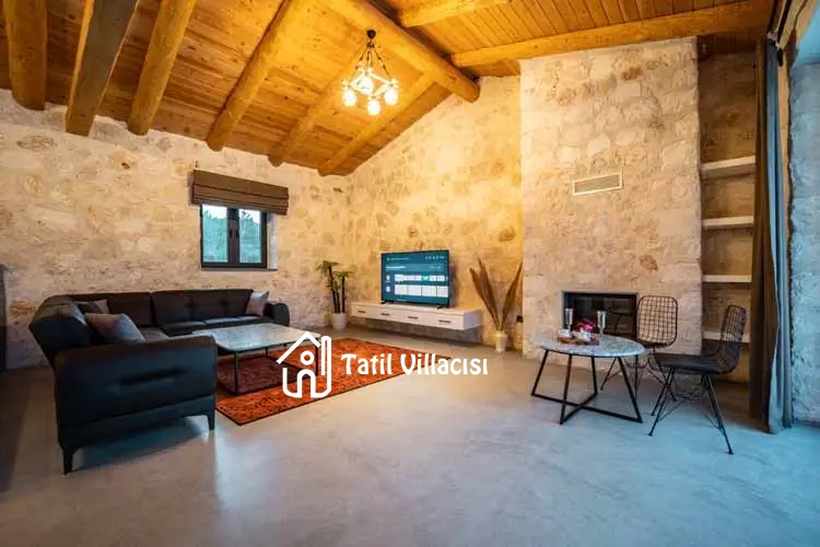 Villa Casaba Uğrar