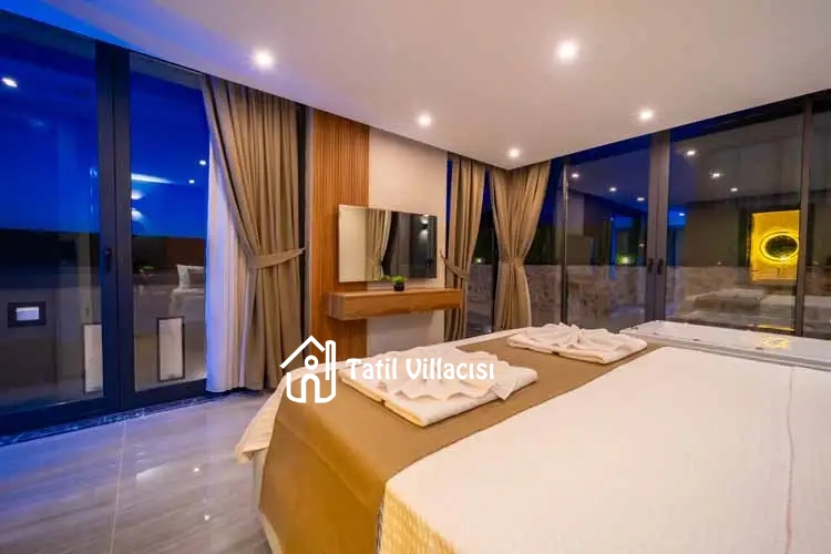 Villa Colosseum