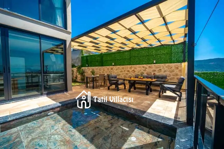 Villa Colosseum