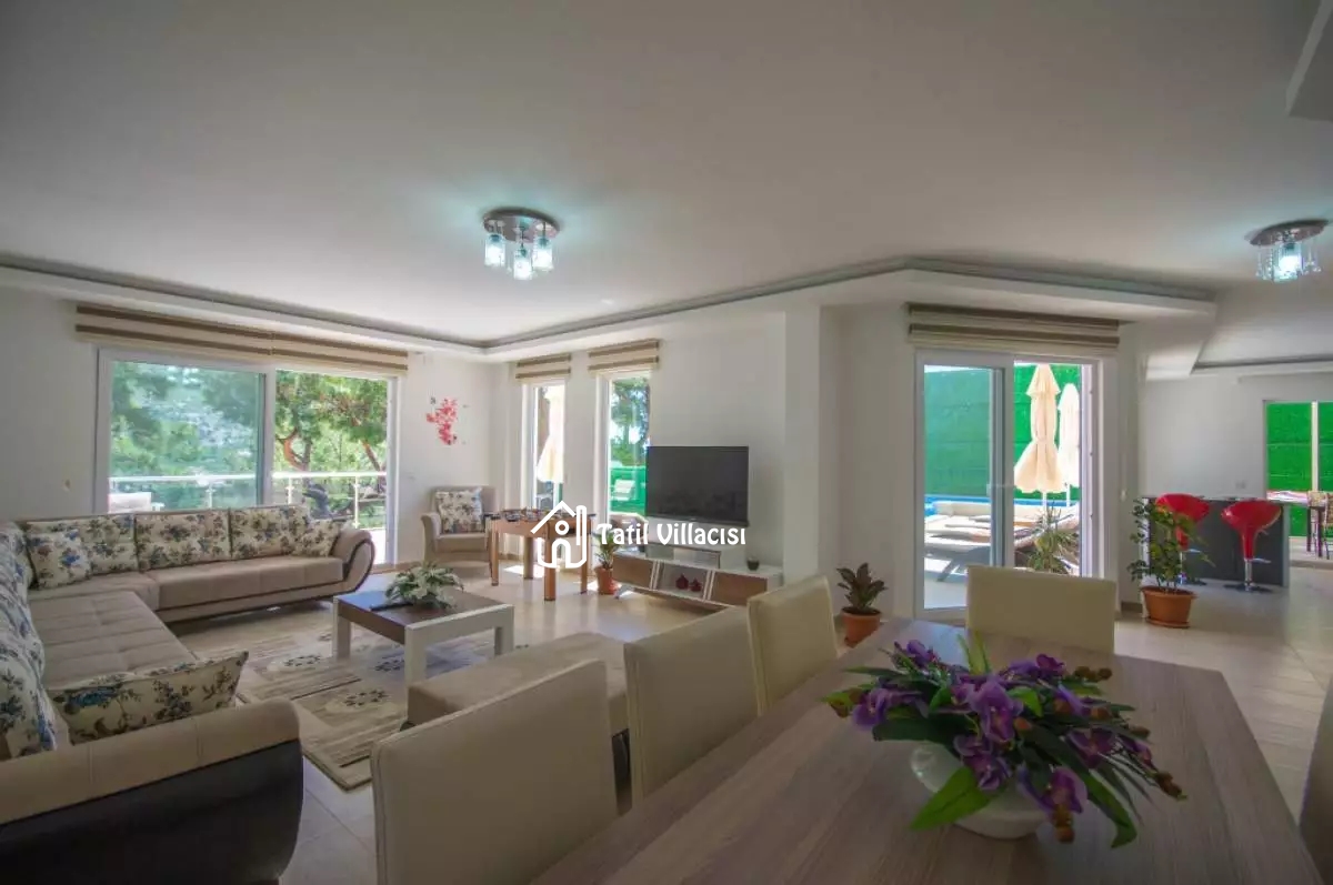 Villa Daisy