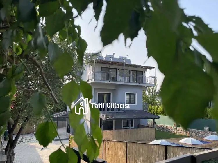 Villa Deep