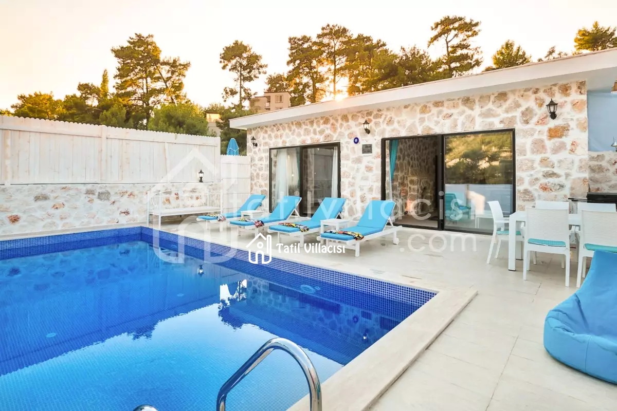 Villa Ella 1