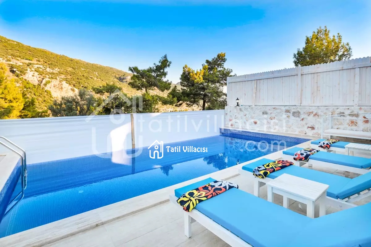 Villa Ella 1