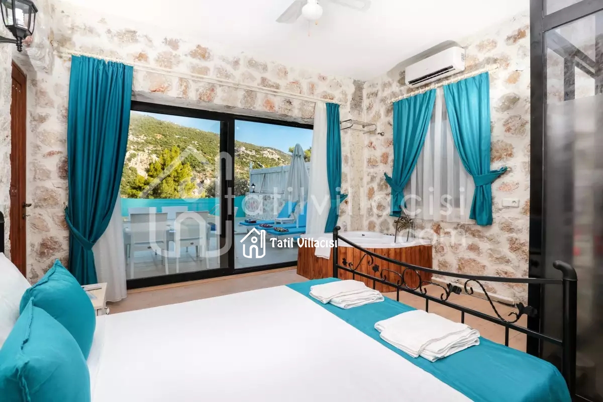 Villa Ella 2