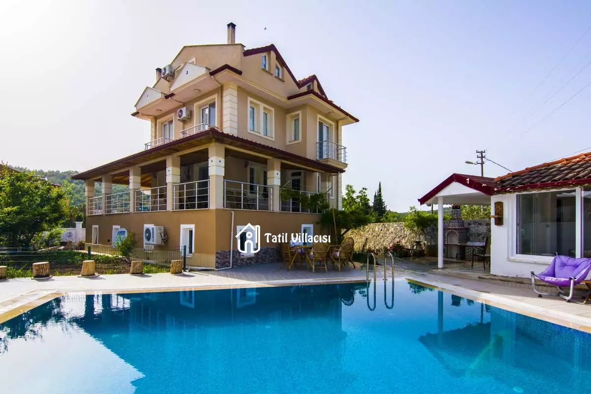 Villa Felisya