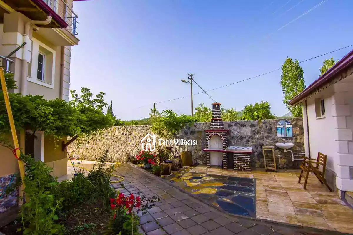 Villa Felisya