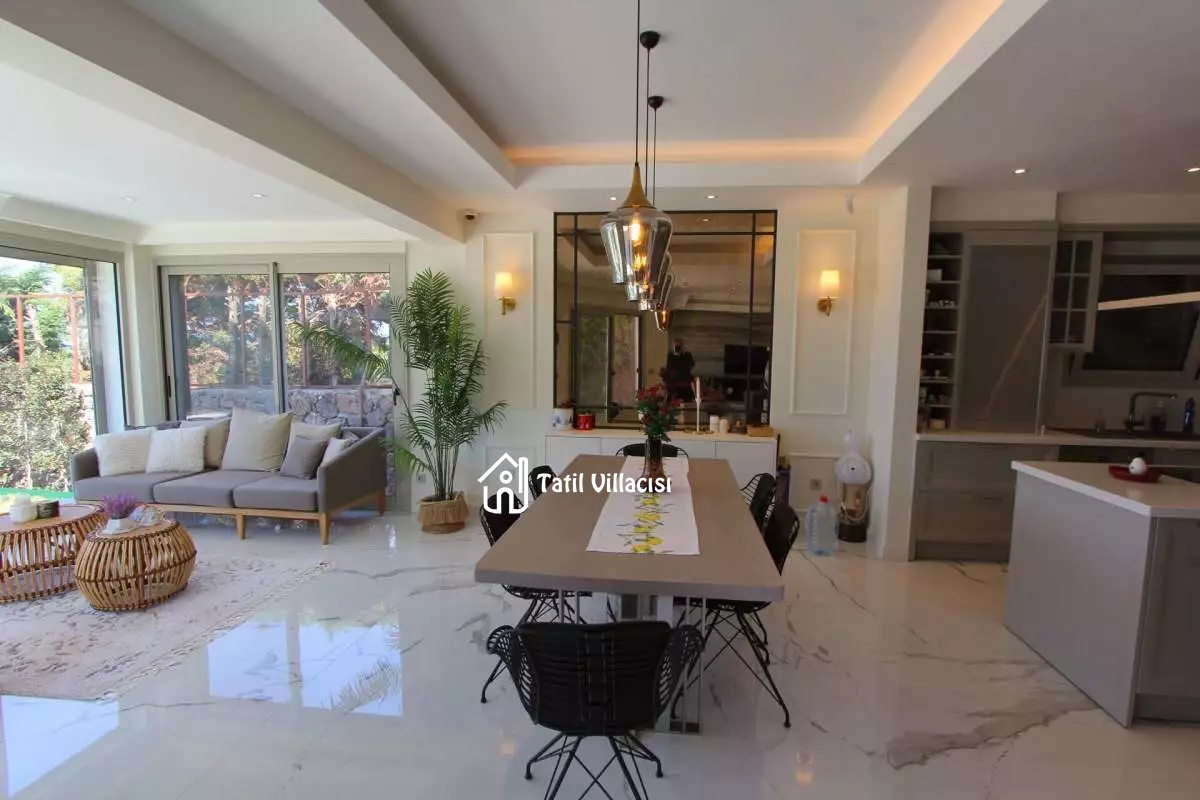 Villa Flower