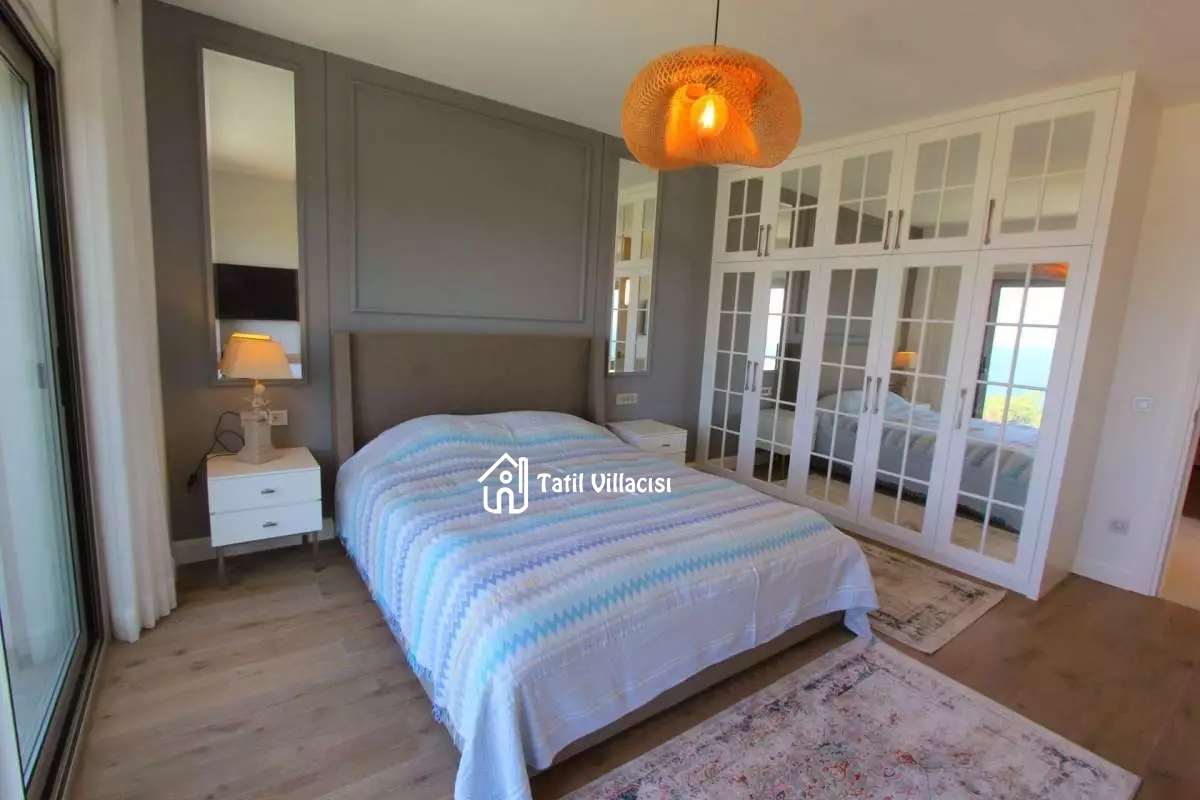 Villa Flower