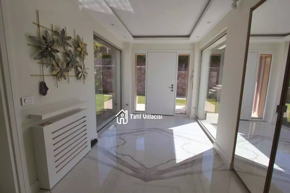 Villa Flower