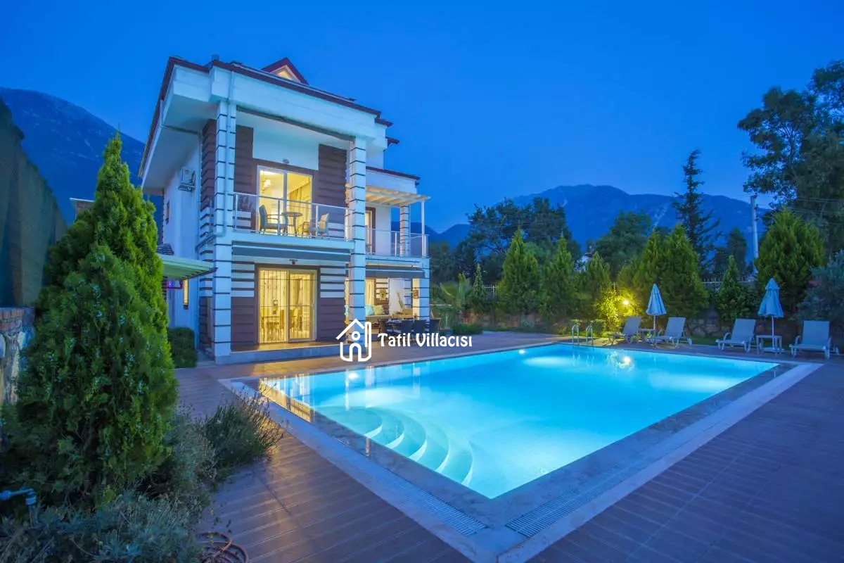 Villa Four Season 5