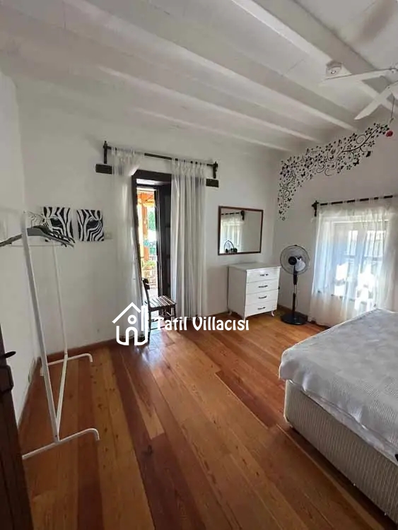Villa Lynn