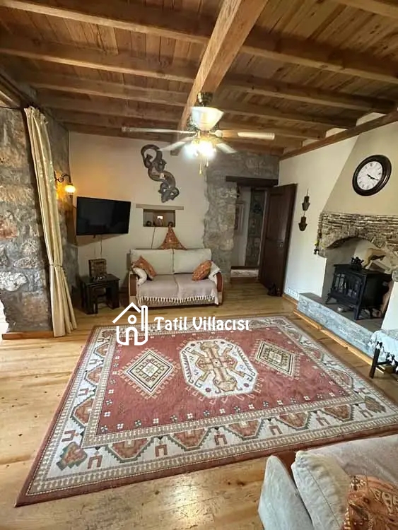 Villa Lynn