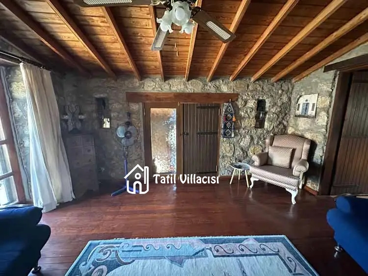 Villa Lynn
