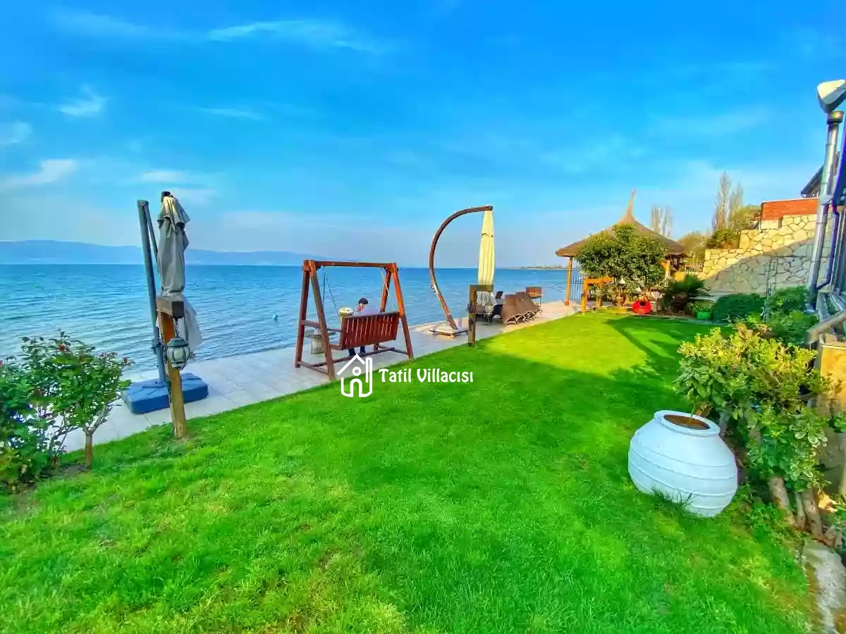 Villa Göl Evi 2