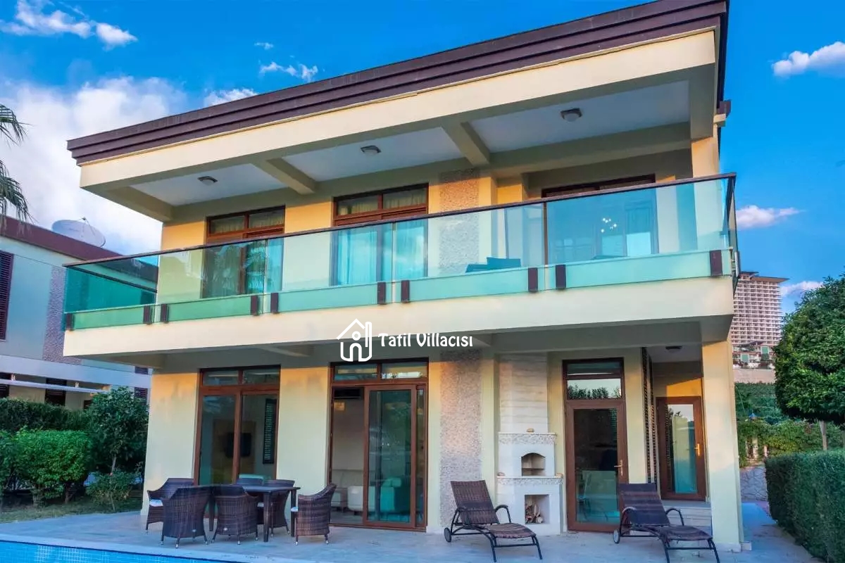 Villa Gold City 1