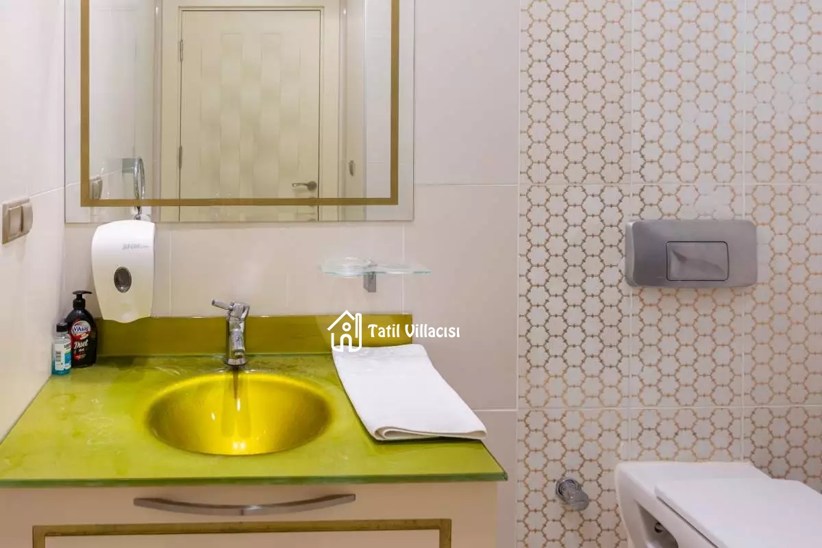 Villa Gold City 1