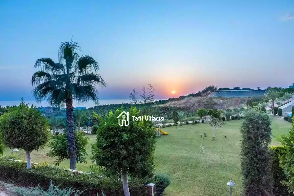 Villa Gold City 1