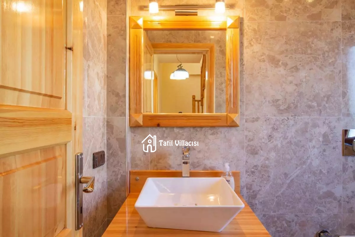 Villa Gold