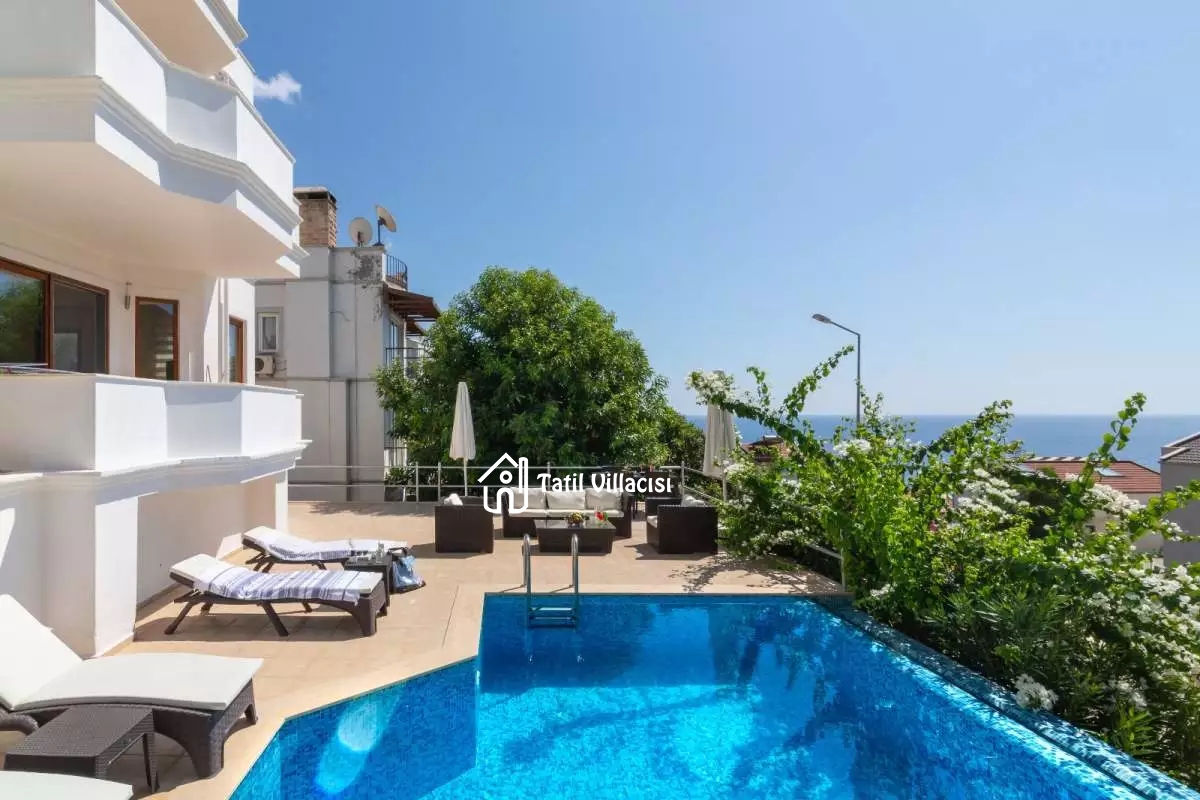 Villa Gold