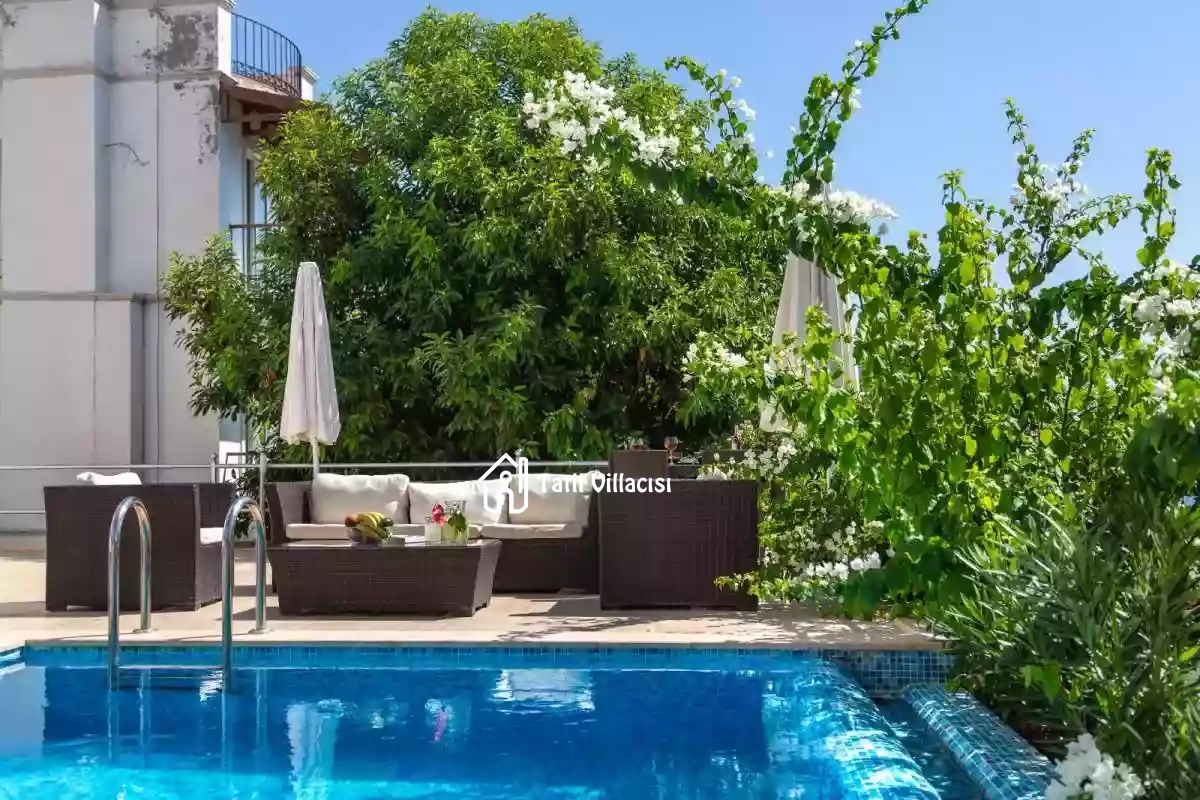 Villa Gold