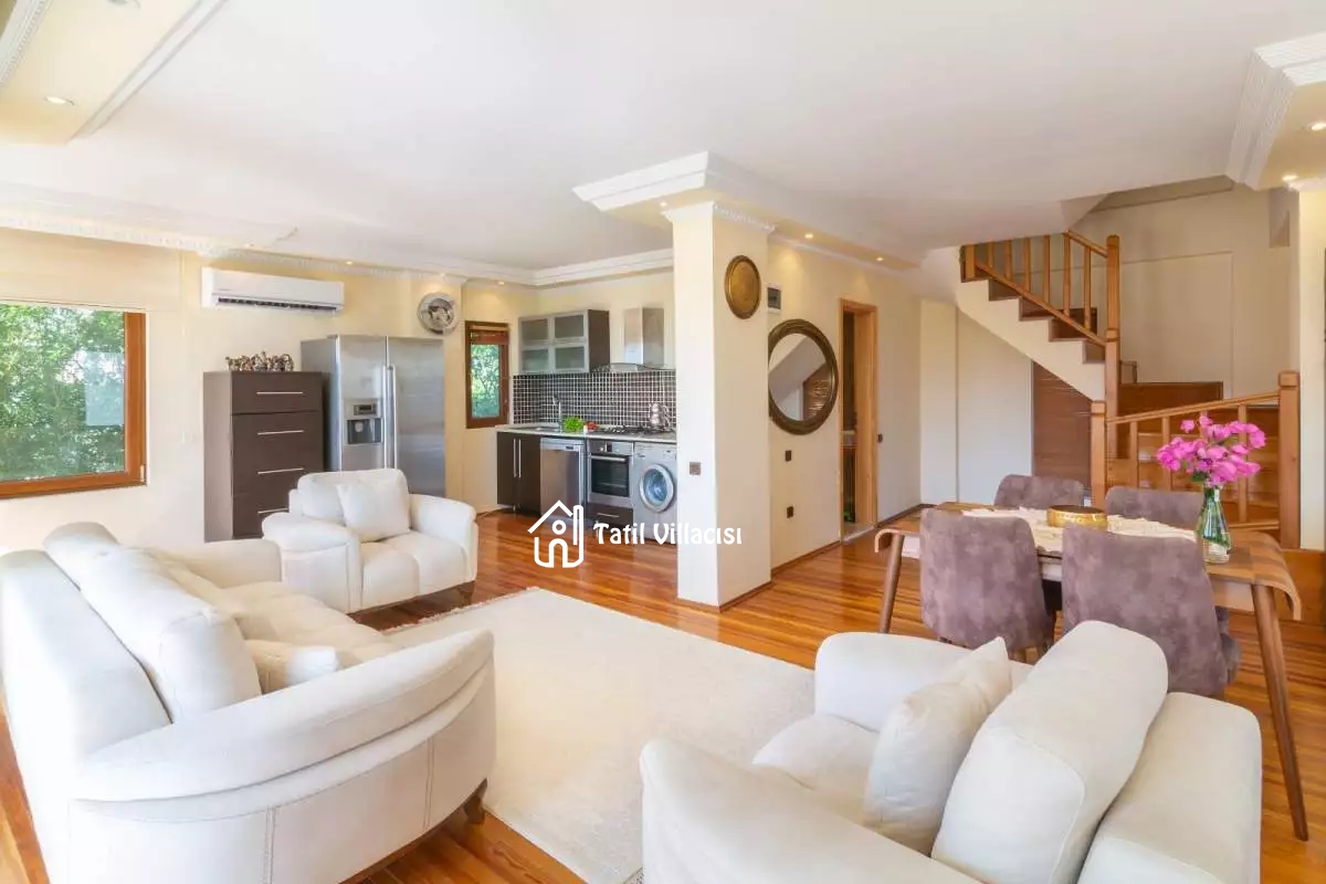 Villa Gold