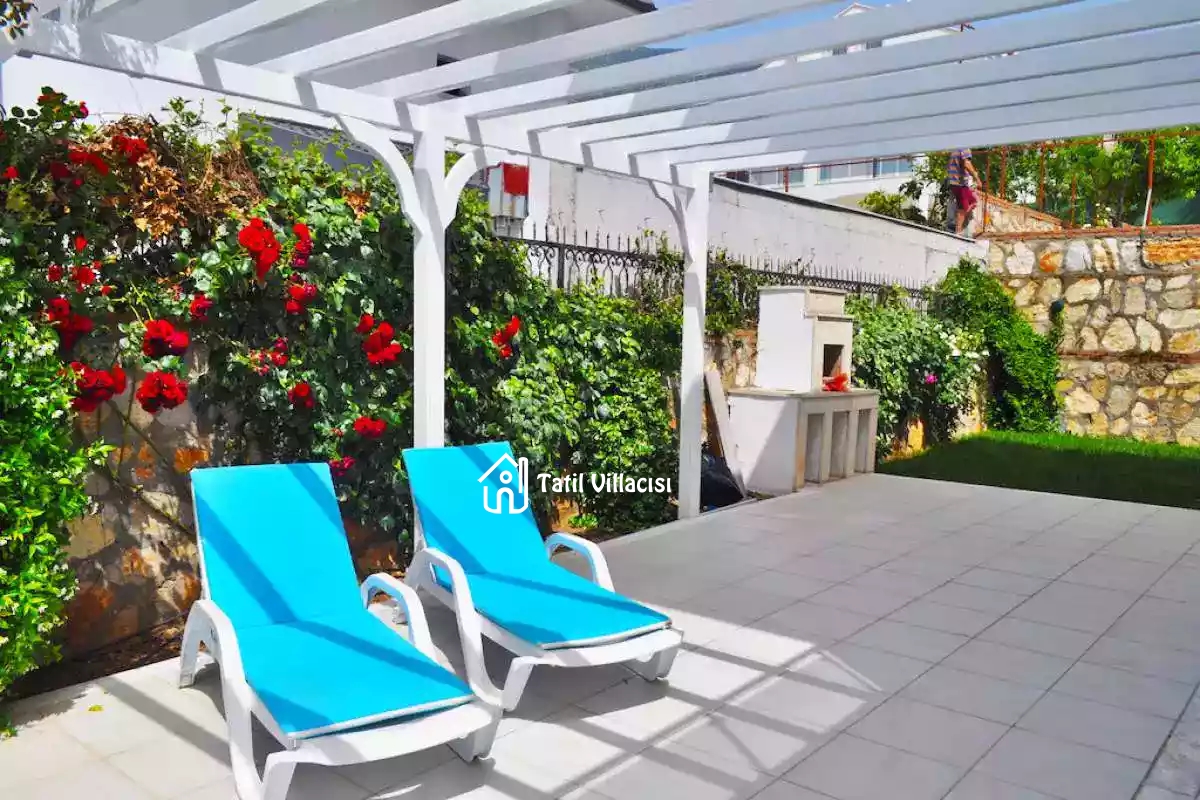 Villa Golden Heights 3B
