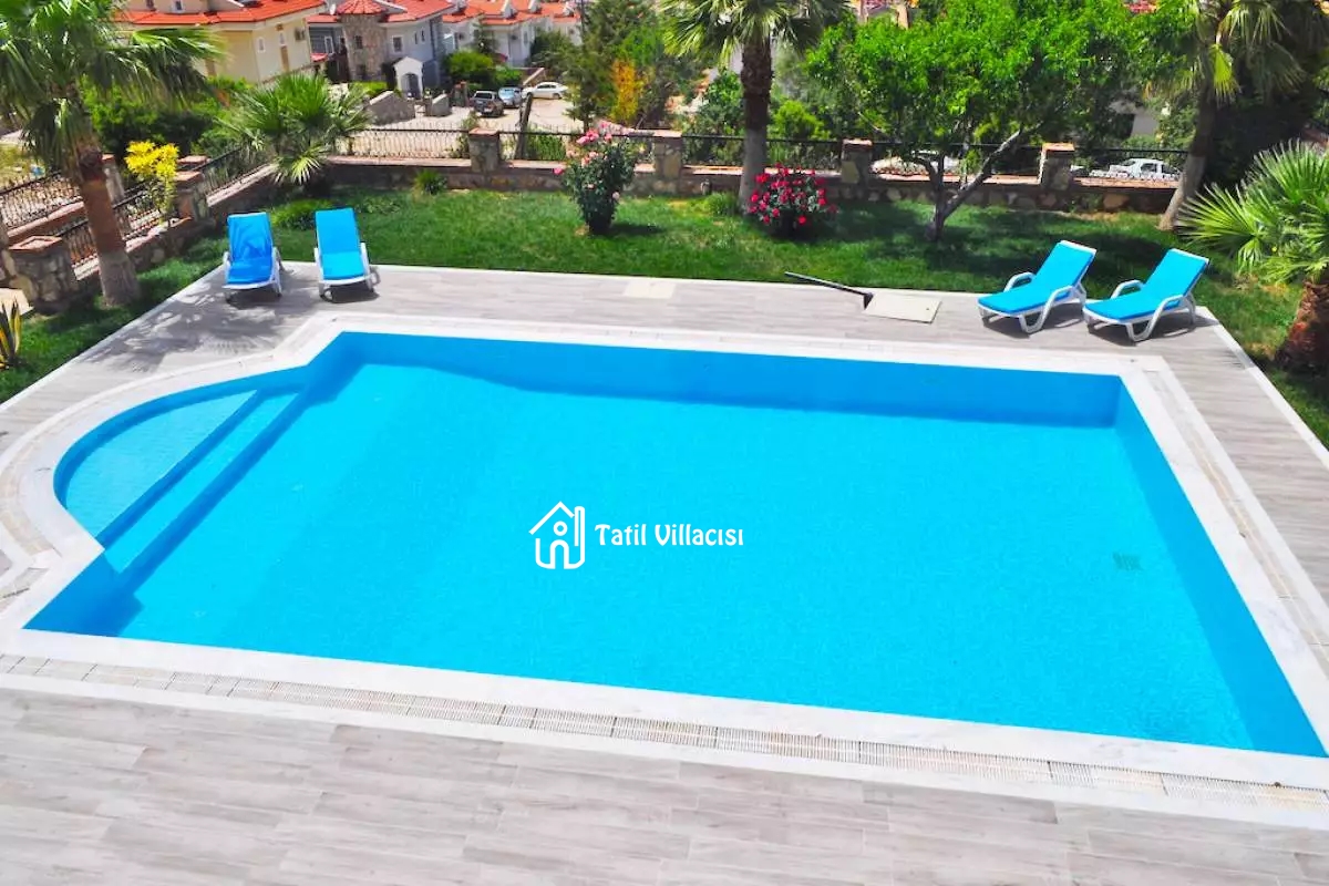 Villa Golden Heights 3B