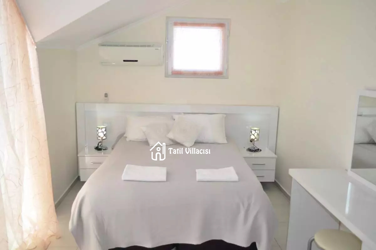 Villa Golden Heights 3B
