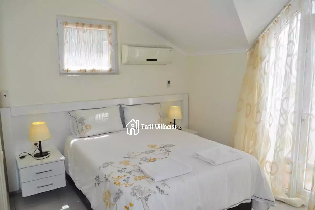 Villa Golden Heights 3B