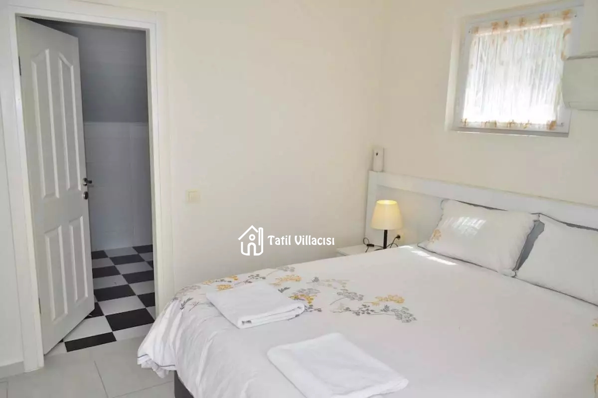 Villa Golden Heights 3B