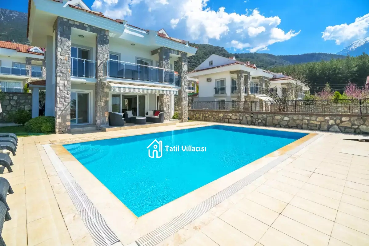 Villa Golden