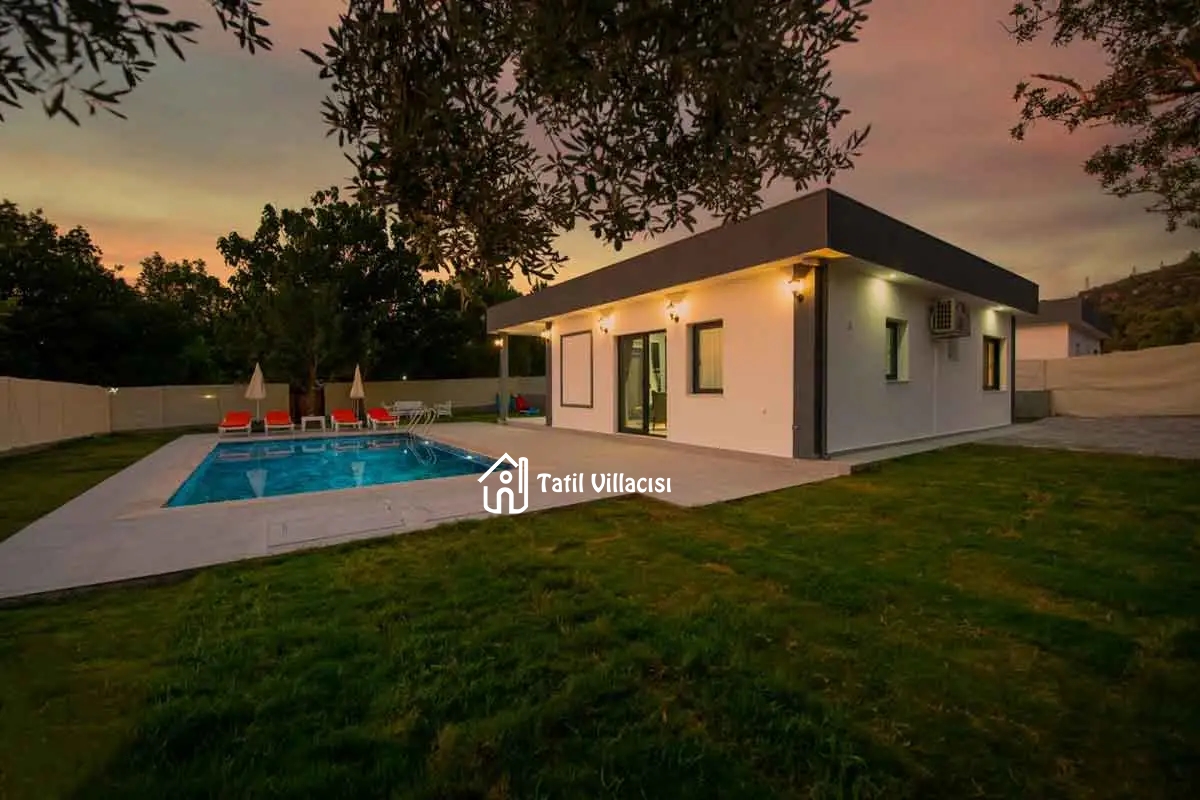 Villa Green House