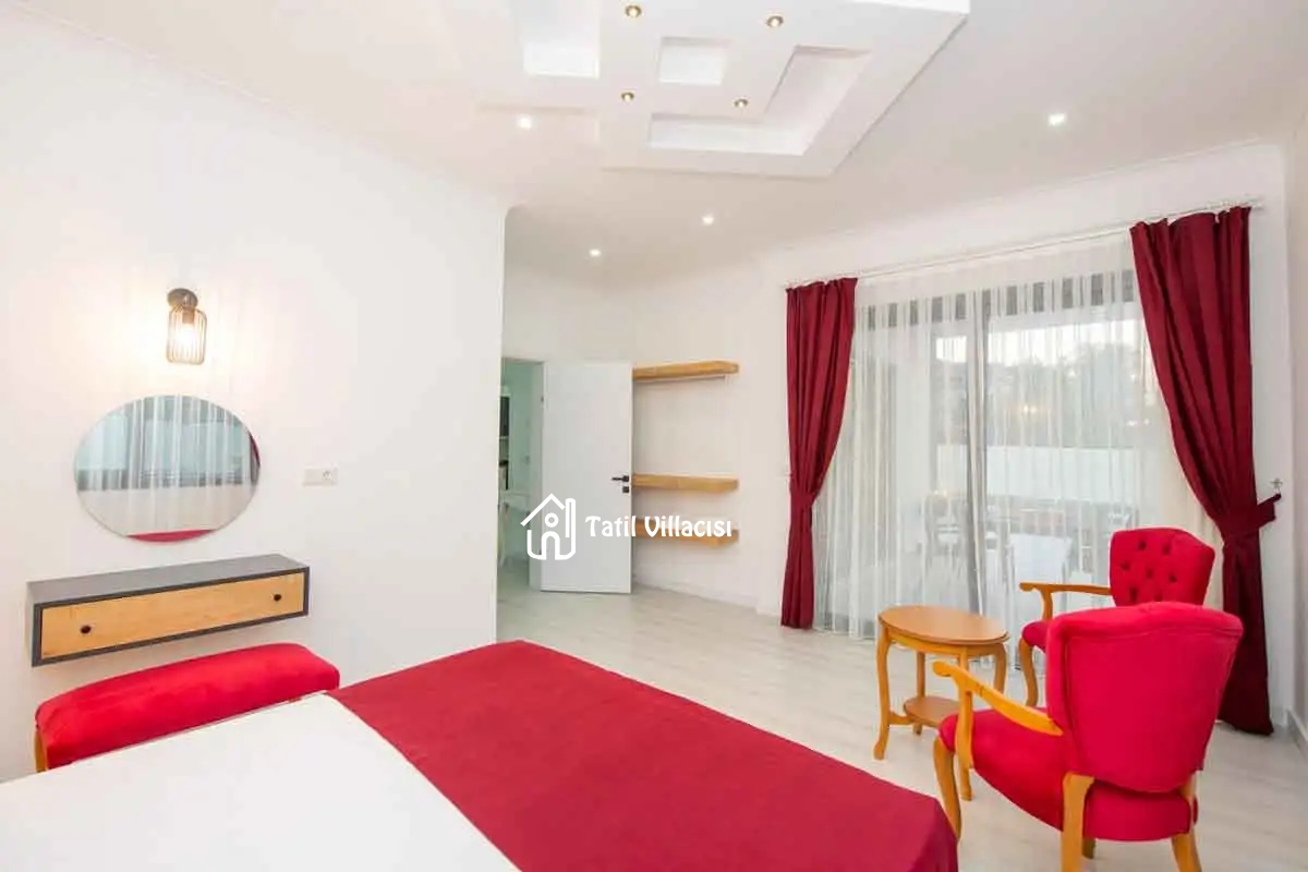 Villa Green House