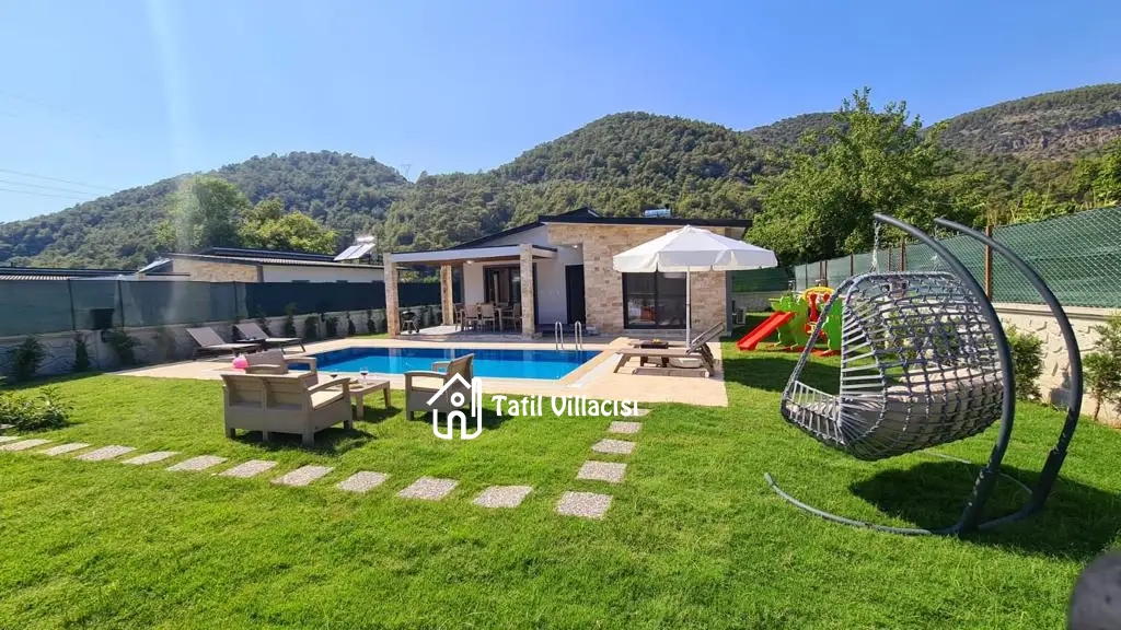 Villa Life 1