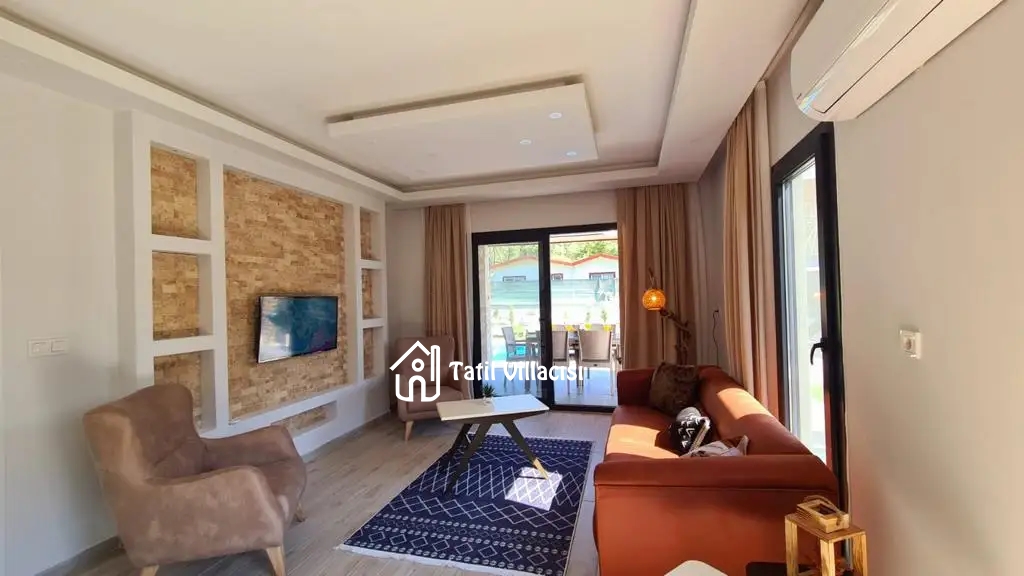 Villa Life 1