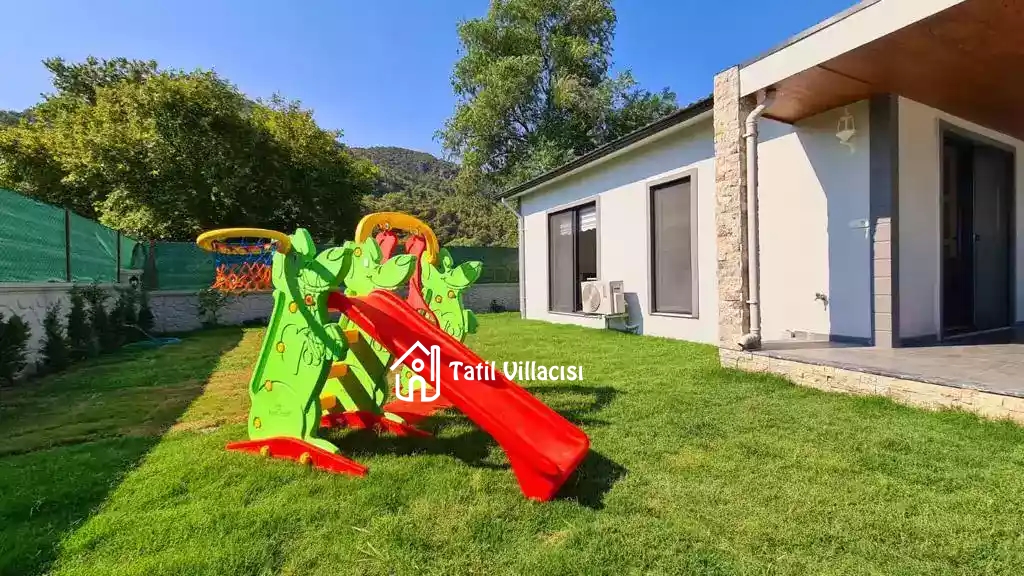 Villa Life 2