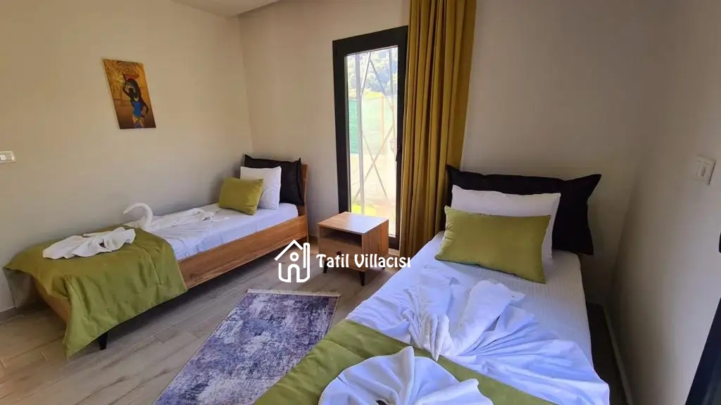 Villa Life 1